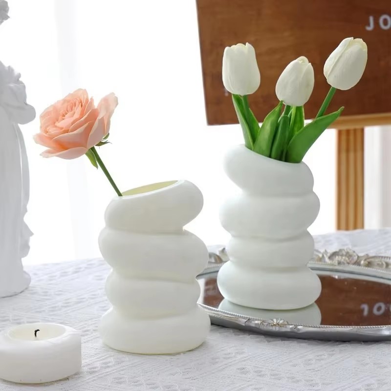1PC Plastic Spiral White Vase  - đánh giá và giá Kitchen Appliances In White